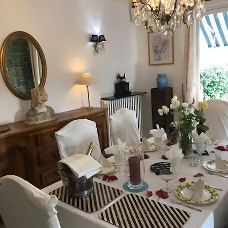Eden Roc Apartament *