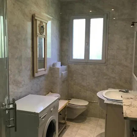 Eden Roc Apartament *
